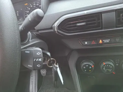 Dacia Sandero ECO-G 100 Essentiel - Photo 23