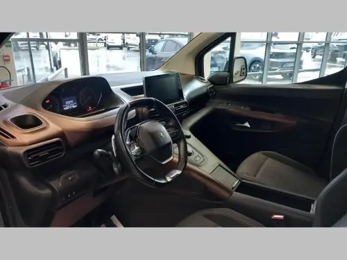 Peugeot Rifter Long BlueHDi 130 S&S EAT8 GT Line - Photo 11