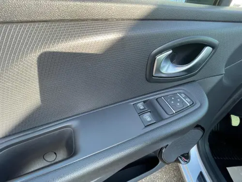 Renault Clio Clio TCe 90 E6C Limited - Photo 10