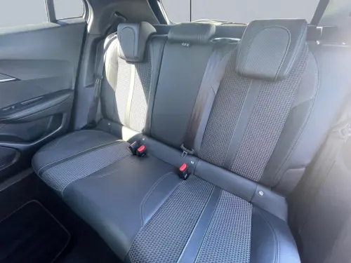 Peugeot 2008 PureTech 130 S&S EAT8 GT - Photo 15