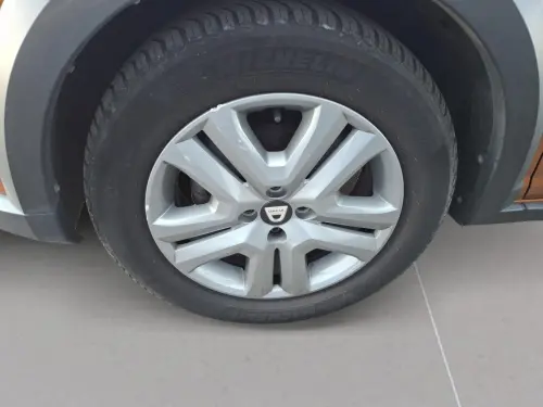 Dacia Sandero ECO-G 100 Stepway Essentiel - Photo 8