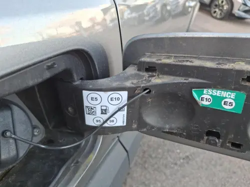 Dacia Duster Hybrid 140 Journey - Photo 19