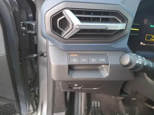 Dacia Duster Hybrid 140 Journey - Photo 24