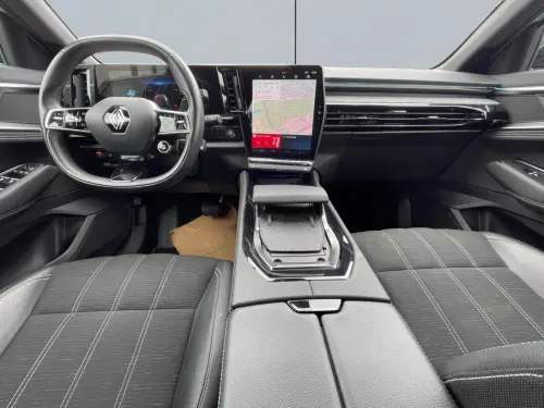Renault Austral E-Tech hybrid 200 Techno - Photo 11