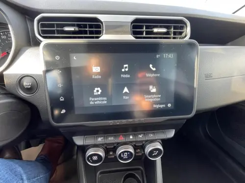 Dacia Duster ECO-G 100 4x2 Journey + - Photo 20