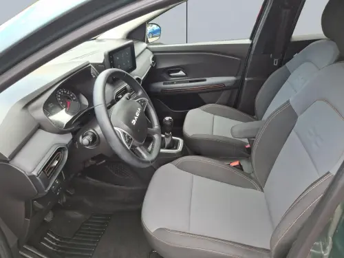 Dacia Jogger extreme + Eco-G 100 - 7 places - 24 - Photo 9