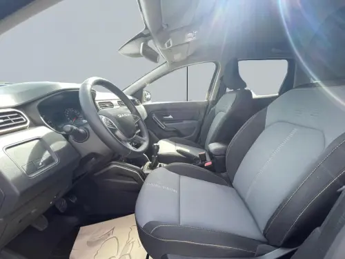 Dacia Duster TCe 130 4x2 Extreme - Photo 9