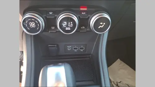 Renault Captur E-Tech full hybrid 145 Techno - Photo 21