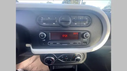 Renault Twingo E-Tech Twingo III E-Tech Authentic - Photo 20