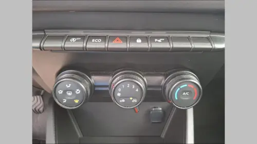 Dacia Duster ECO-G 100 4x2 Essential - Photo 21