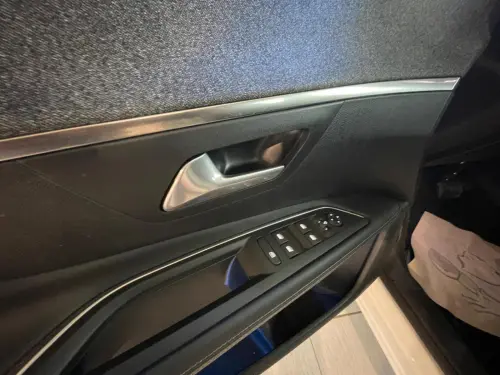 Peugeot 3008 1.2 Puretech 130ch S&S EAT6 Allure - Photo 10