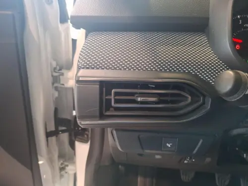 Dacia Sandero TCe 90 Confort - Photo 22