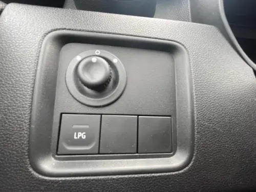 Dacia Duster ECO-G 100 4x2 Confort - Photo 21