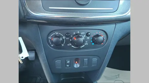 Dacia Sandero ECO-G 100 Essentiel - Photo 21