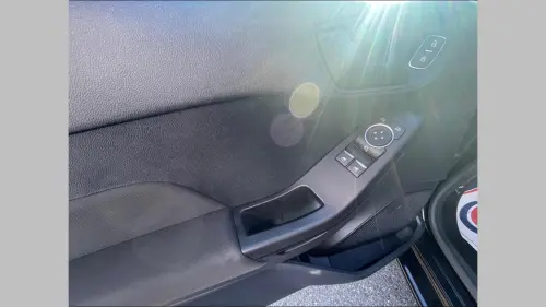 Ford Fiesta 1.0 EcoBoost 95 ch S&S BVM6 Cool & Connect - Photo 10