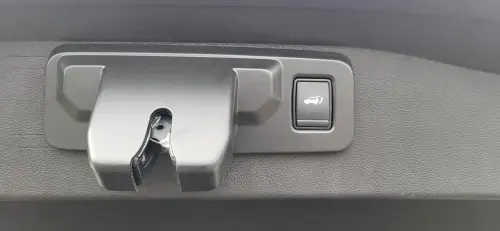 Renault Austral E-Tech hybrid 200 Iconic - Photo 3