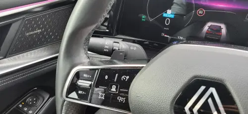 Renault Austral E-Tech hybrid 200 Iconic - Photo 18
