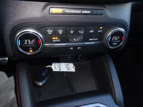 Ford Kuga 1.5 EcoBlue 120 S&S BVM6 ST-Line X - Photo 13