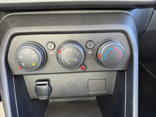Dacia Sandero ECO-G 100 Stepway Essential - Photo 20