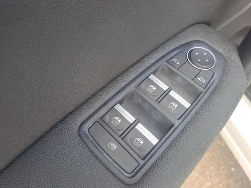 Renault Captur E-Tech 145 - 21 Intens - Photo 10