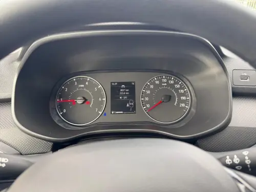 Dacia Sandero SCe 65 Essential - Photo 13