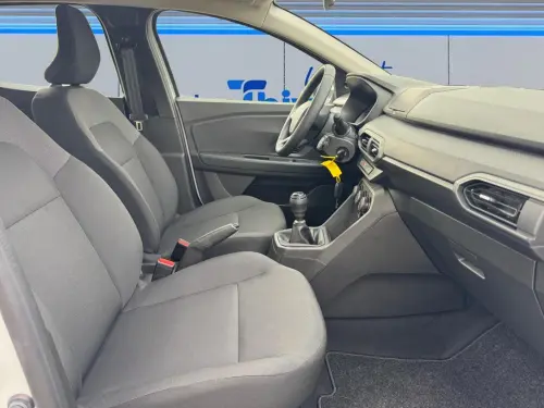 Dacia Sandero SCe 65 Essential - Photo 16