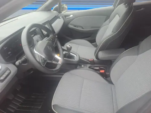 Renault Clio Clio TCe 90 ch GSR2 Techno - Photo 9