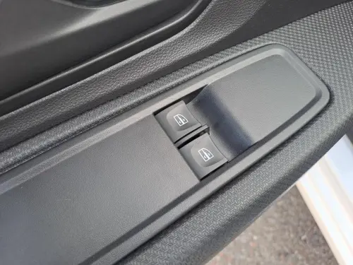 Dacia Sandero ECO-G 100 GSR2 Essential - Photo 10
