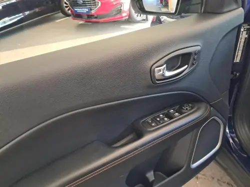 Jeep Compass Compass 1.3 GSE T4 150 ch BVR6 Limited - Photo 10