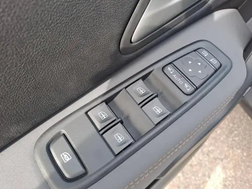 Dacia Duster TCe 150 4x2 EDC Extreme - Photo 10