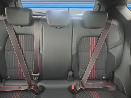 Renault Captur E-Tech Plug-in 160 - 21 R.S. Line - Photo 15