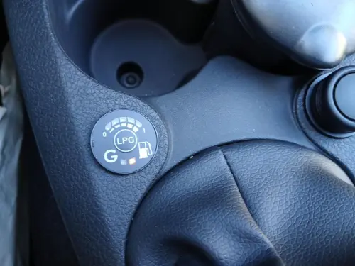 Dacia Sandero ECO-G 100 15 ans - Photo 22