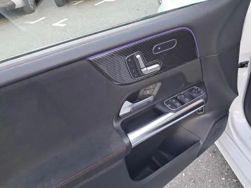 Mercedes Classe B Classe B 180 d 7G-DCT AMG Line Edition - Photo 10