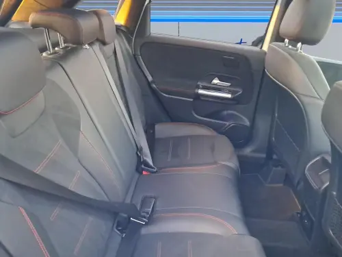 Mercedes Classe B Classe B 180 d 7G-DCT AMG Line Edition - Photo 17