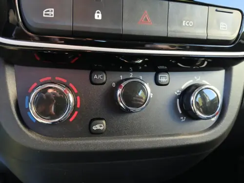 Dacia Spring Essential -23B - Photo 21