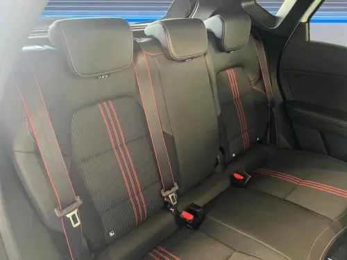 Renault Captur E-Tech Plug-in 160 - 21B R.S. Line - Photo 17