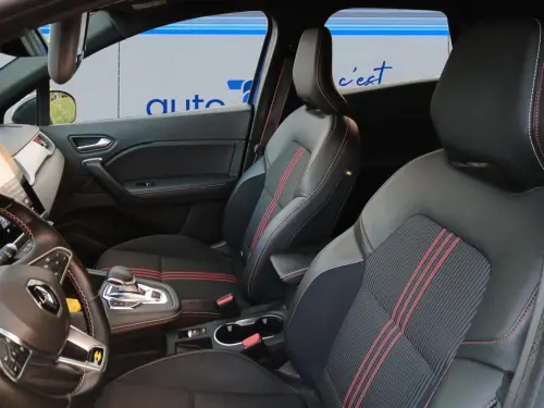 Renault Captur E-Tech Plug-in 160 - 21B R.S. Line - Photo 9