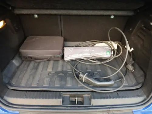 Renault Captur E-Tech Plug-in 160 - 21B R.S. Line - Photo 18