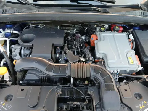 Renault Captur E-Tech Plug-in 160 - 21B R.S. Line - Photo 19