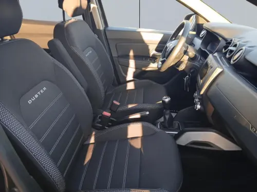 Dacia Duster TCe 130 FAP 4x2 Prestige - Photo 16