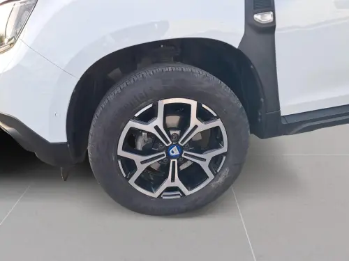 Dacia Duster TCe 130 FAP 4x2 15 ans - Photo 8