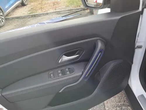 Dacia Duster TCe 130 FAP 4x2 15 ans - Photo 10