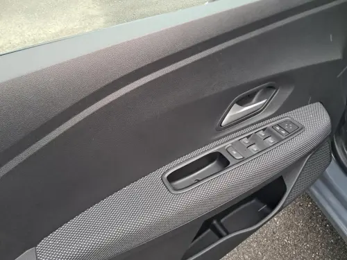 Dacia Sandero ECO-G 100 Expression - Photo 10