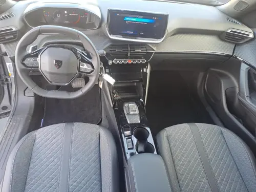 Peugeot 2008 Hybrid 145 e-DCS6 Allure - Photo 11