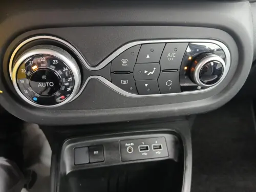 Renault Twingo E-Tech Twingo III E-Tech Equilibre - Photo 21