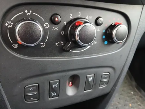 Dacia Sandero TCe 90 Stepway - Photo 23