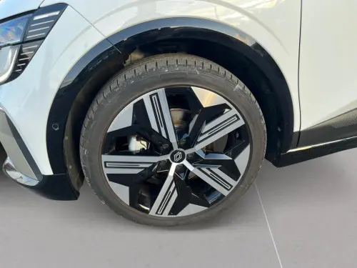 Renault Megane E-Tech Megane E-Tech 220 ch autonomie confort GSR2 Iconic - Photo 8