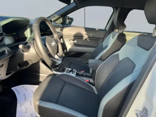 Dacia Duster Mild Hybrid 130 Extreme - Photo 9