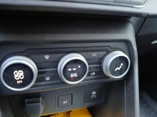 Dacia Jogger TCe 110 7 places GSR2 Extreme - Photo 21