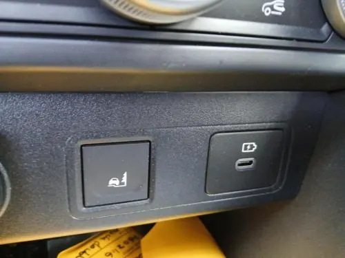 Dacia Jogger TCe 110 7 places GSR2 Extreme - Photo 22